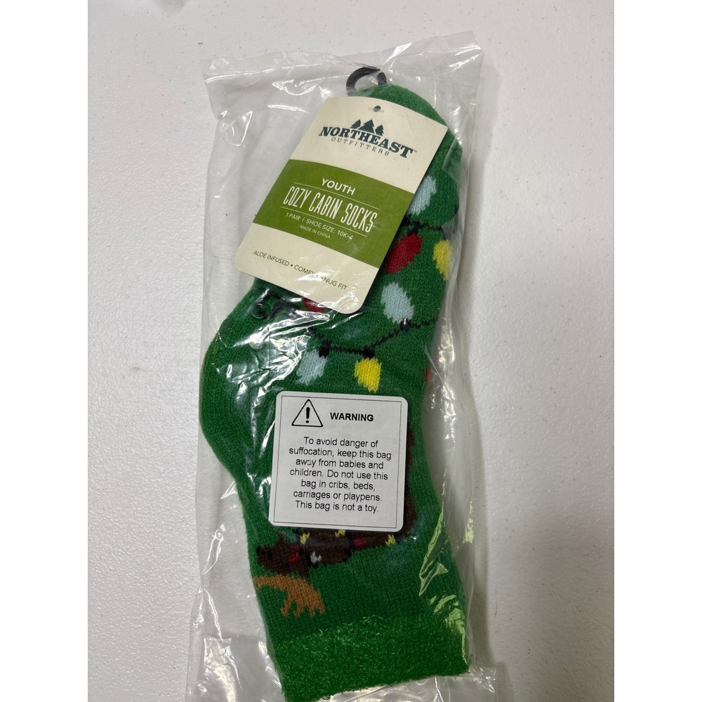 Northeast Outfitters Youth Cozy Cabin Socks Green‎ Christmas Holiday Lights